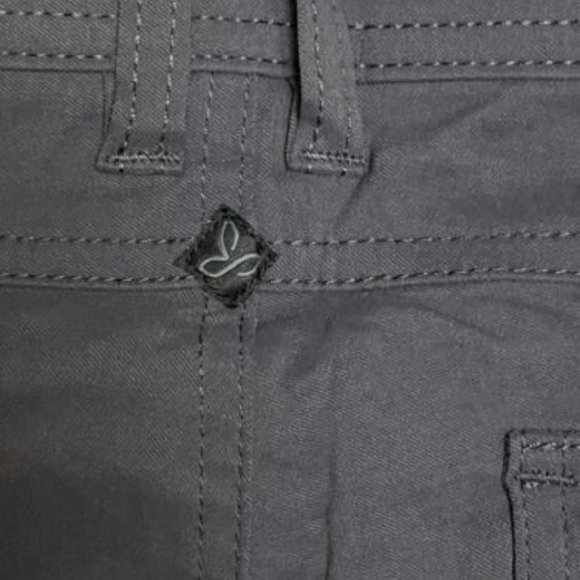 Prana Halle Hiking Convertible Pant in Coal Gray (Short Inseam) Size 12 NWT - Picture 11 of 13